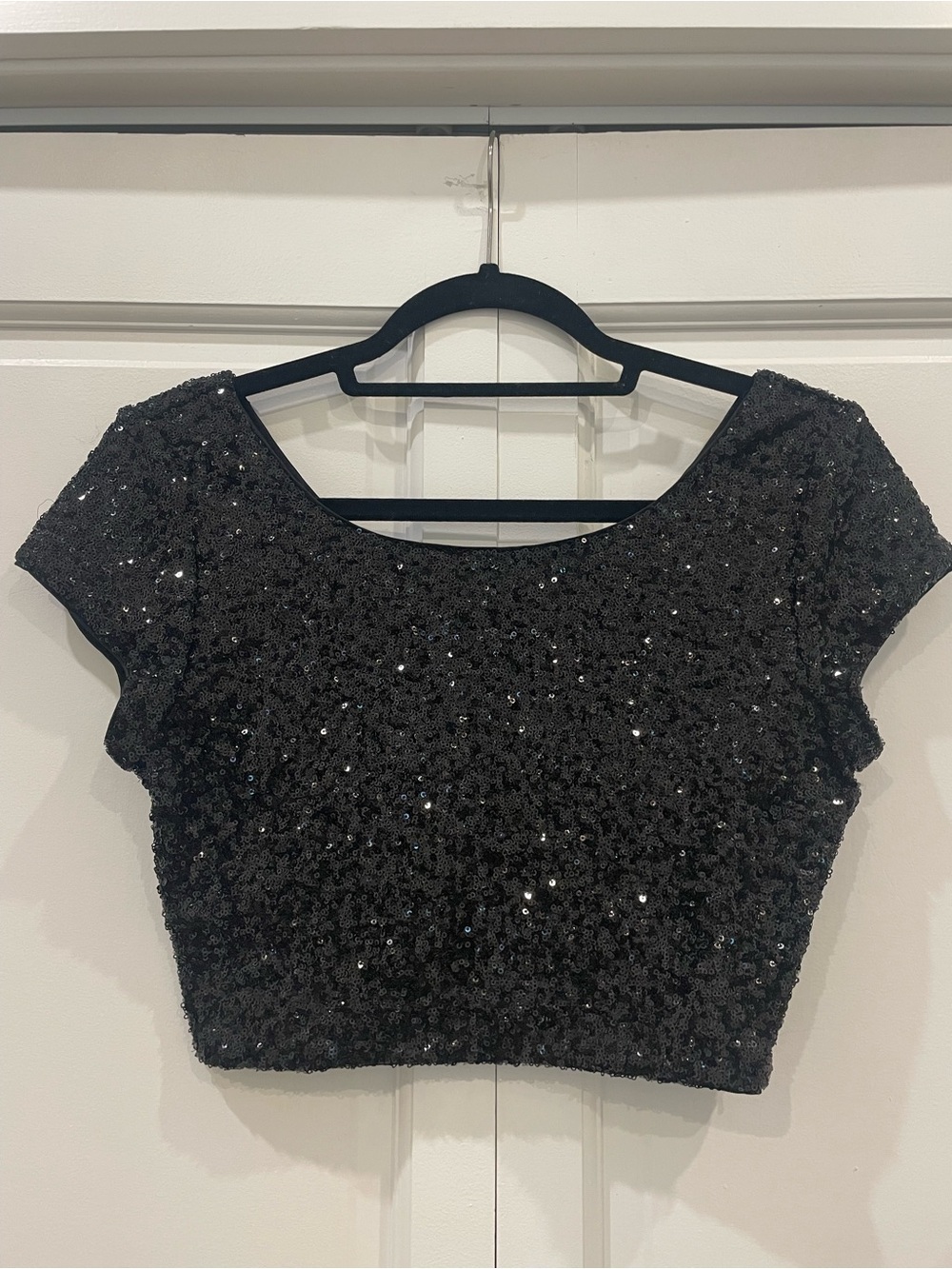 Express Black Sequin Short Sleeve Crop Top